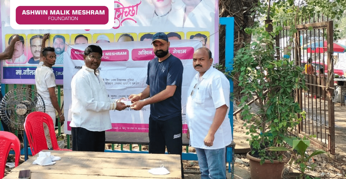 150+ Eshram cards distributed by AMMF Volunteers at SG Barve Marg, Kurla.