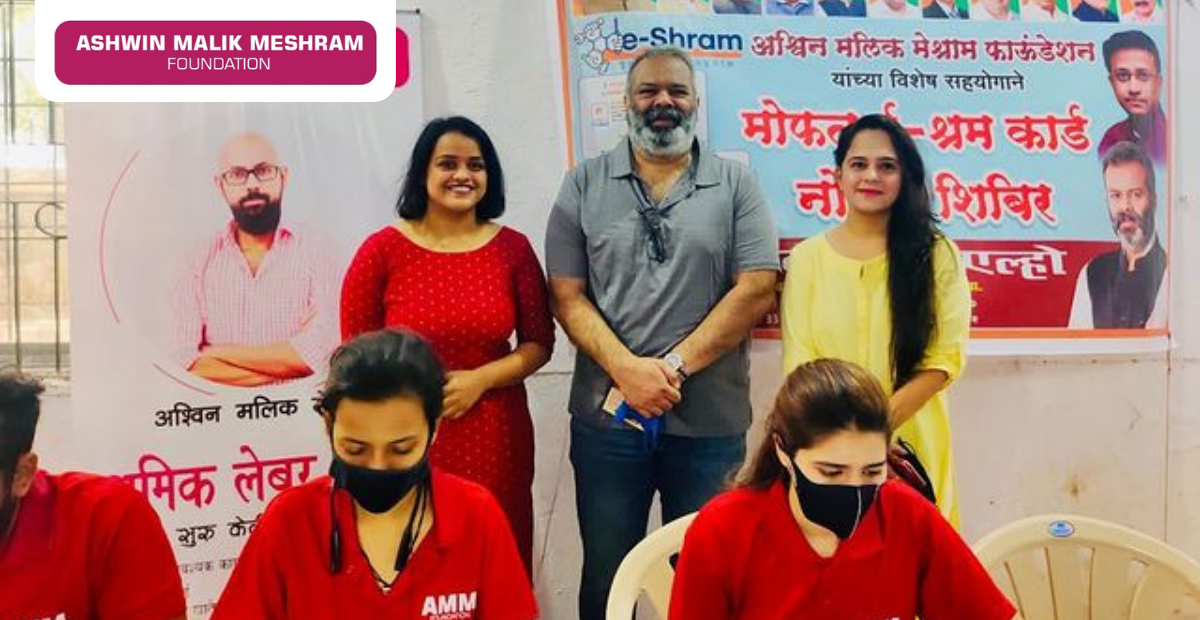 Ashwin Malik Meshram Foundation in association with BJP NGO Cell organised an E-Shram Yojana Camp at Oshiwara, Andheri West.