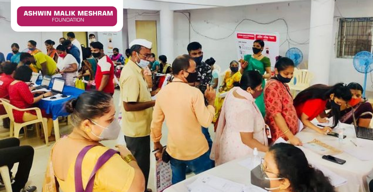 Ashwin Malik Meshram Foundation in association with BJP NGO Cell organised an E-Shram Yojana Camp at Oshiwara, Andheri West.