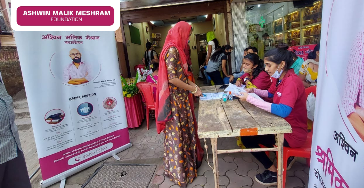 AMM Foundation conducted an E-shram registration drive in association with Kaptan Malik at V. N. Purav Marg, Chunabhatti.