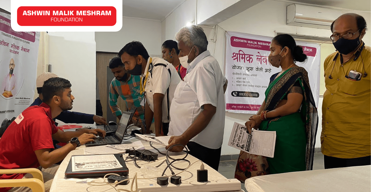 100+ beneficiaries were registered in the E-Shram Yojana drive conducted by AMM Foundation in association with Hemang Jangla and Rakesh Coelho at Oshiwara, Andheri.