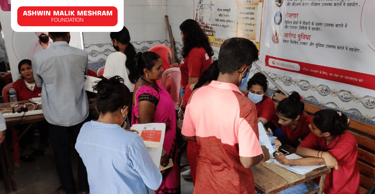 AMM Foundation in association with MLA Ameet Satam and Corporator Aneesh Naval Makwaaney organised an E-Shram Yojna Drive at Juhu Koliwada.