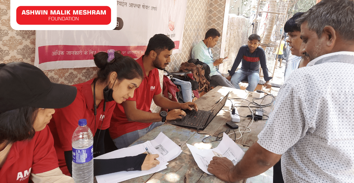 Ashwin Malik Meshram Foundation conducted an E-Shram registration drive at Basant Nagar, Thakkar Bappa, Chembur.
