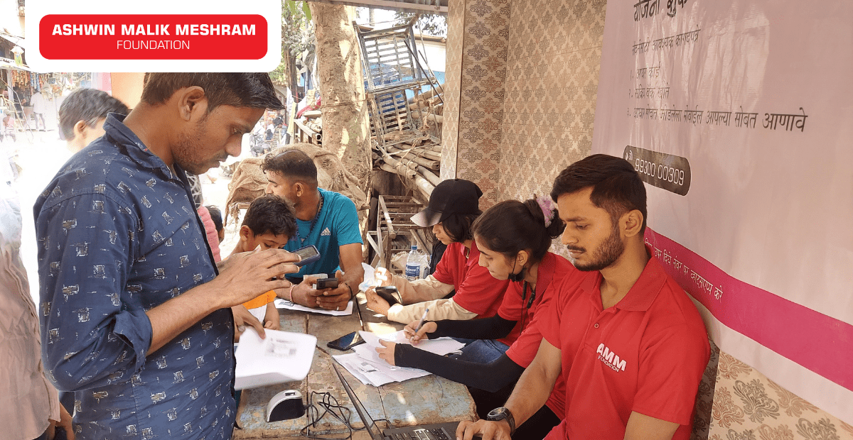 Ashwin Malik Meshram Foundation conducted an E-Shram registration drive at Basant Nagar, Thakkar Bappa, Chembur.