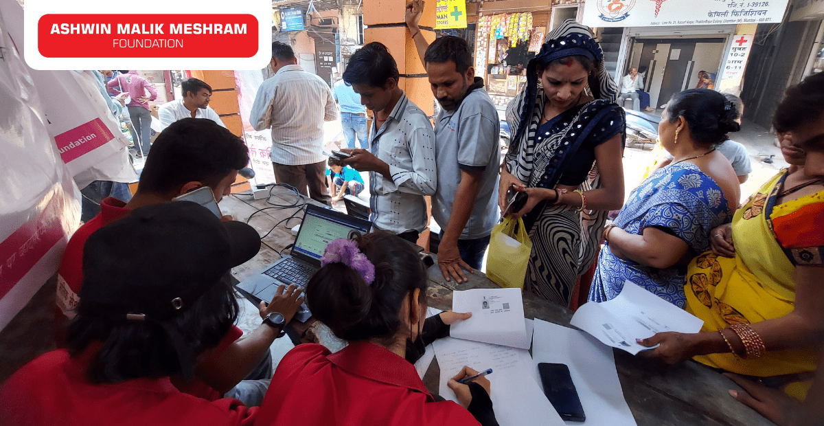 Ashwin Malik Meshram Foundation conducted an E-Shram registration drive at Basant Nagar, Thakkar Bappa, Chembur.