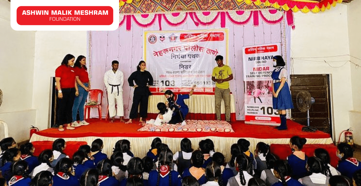 AMM Foundation in association with Kurla Nehru Nagar Police Station and Kurla Nehru Nagar Nirbhaya Squad Celebrated International Women's Day.