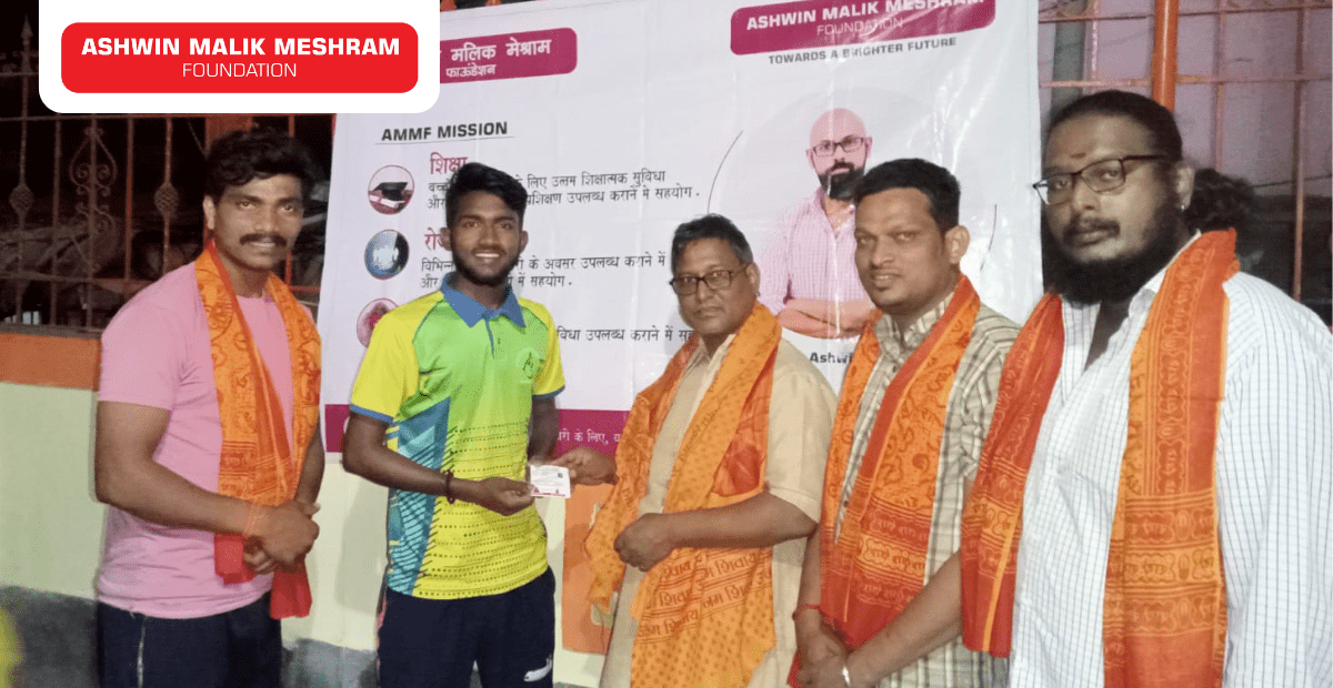200+ Unorganised Sector workers received E-Shram Cards in Azad Galli, Chunabhatti.