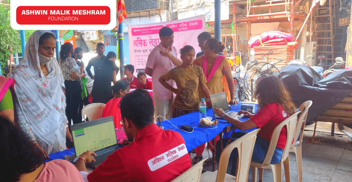 AMM Foundation in association with MLA Ameet Satam Conducted an E-Shram Yojana Drive at Bharat Nagar, Versova.