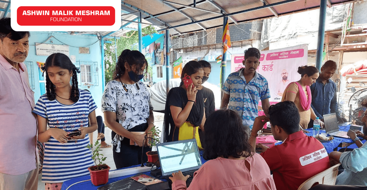 AMM Foundation in association with MLA Ameet Satam Conducted an E-Shram Yojana Drive at Bharat Nagar, Versova.
