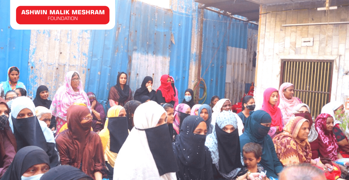 AMM Foundation Distributed 200+ Festival Happiness Kits to underprivileged People at Ali Dada Estate, Kurla (East).