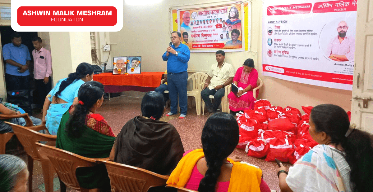 On the occasion of BJP Seva Saptah, AMM Foundation distributed 100+ Festival Happiness Kits to the underprivileged people at Kurla West.