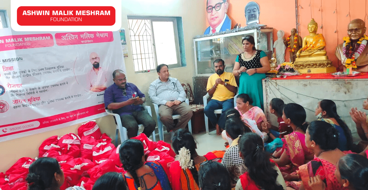 Ashwin Malik Meshram Foundation distributed 100+ Festival Happiness Kits to Aanganwadi Teachers of Chembur and Kurla.