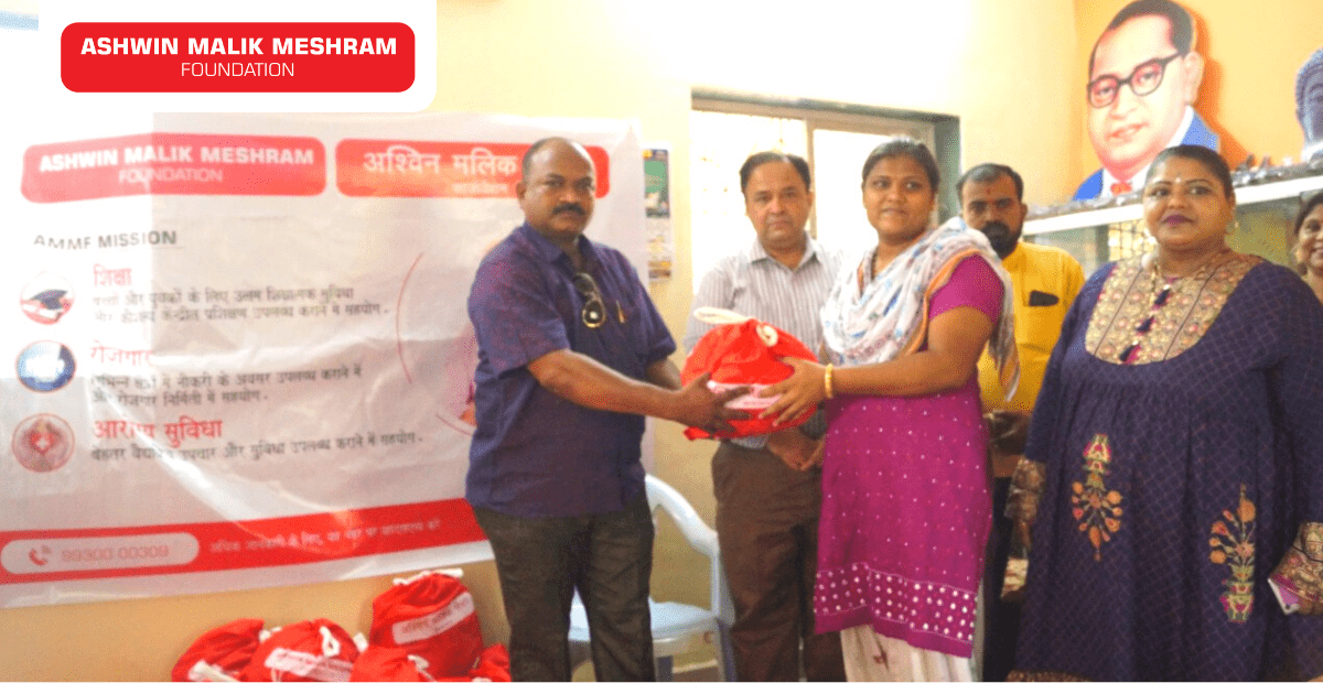 Ashwin Malik Meshram Foundation distributed 100+ Festival Happiness Kits to Aanganwadi Teachers of Chembur and Kurla.