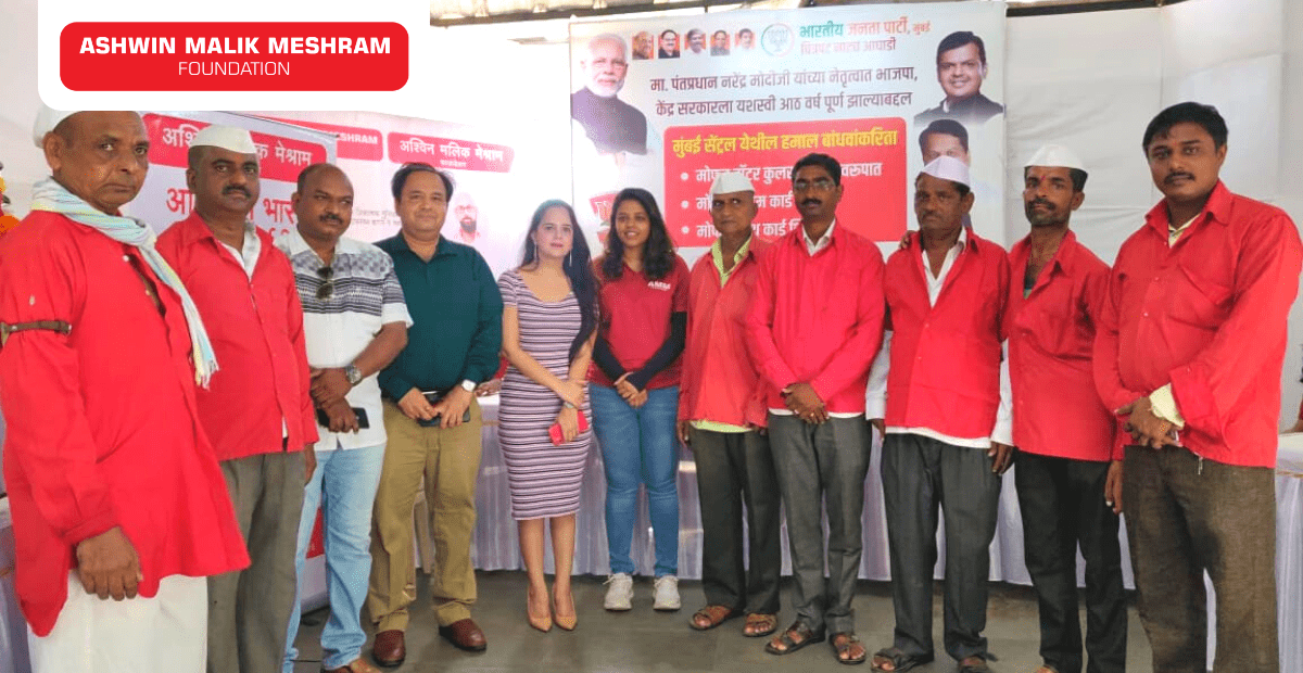AMM Foundation in association with BJP Mumbai Chitrapat Natya Aghadi organised an Ayushman Bharat Health Card Camp along with E-Shram Yojana Camp for coolies and staff working at Mumbai Central Railway Station.
