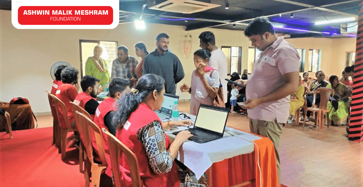 Free Eye Checkup Camp along with Health Card Camp Conducted at Chakala, Andheri (East).