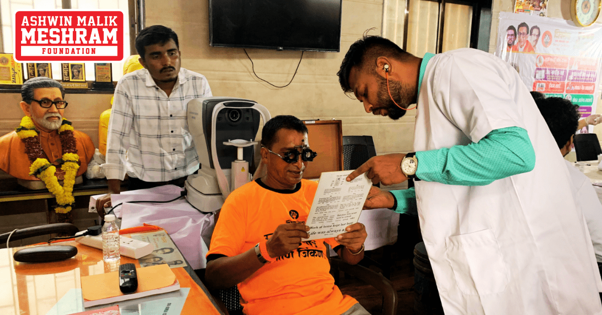 Senior Shivsena leader and former Cabinet Minister Mr. Subhash Desai, along with Mr. Arvind Sawant (MP - Shivsena, South Mumbai) visited the health checkup camp conducted by Meshram Foundation.