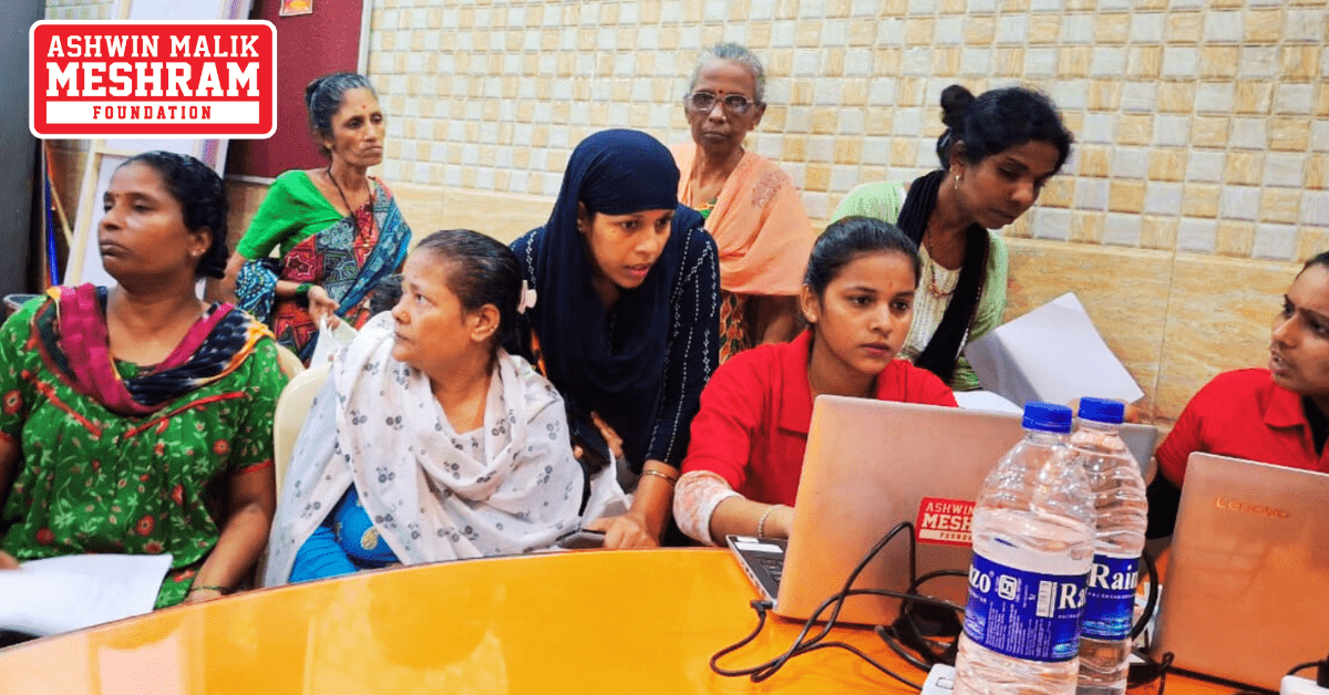Ayushman Bharat Yojana and Majhi Ladki Bahin Yojana camp conducted by Meshram Foundation in Shivsena Shakha No.165.