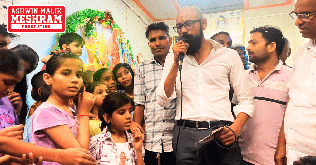 Mr. Meshram visited the Shri Baba Ram Dev Mitra Mandal to take Maa Durga’s blessings and felicitated by Mandal Committee Members in rajasthani traditions.